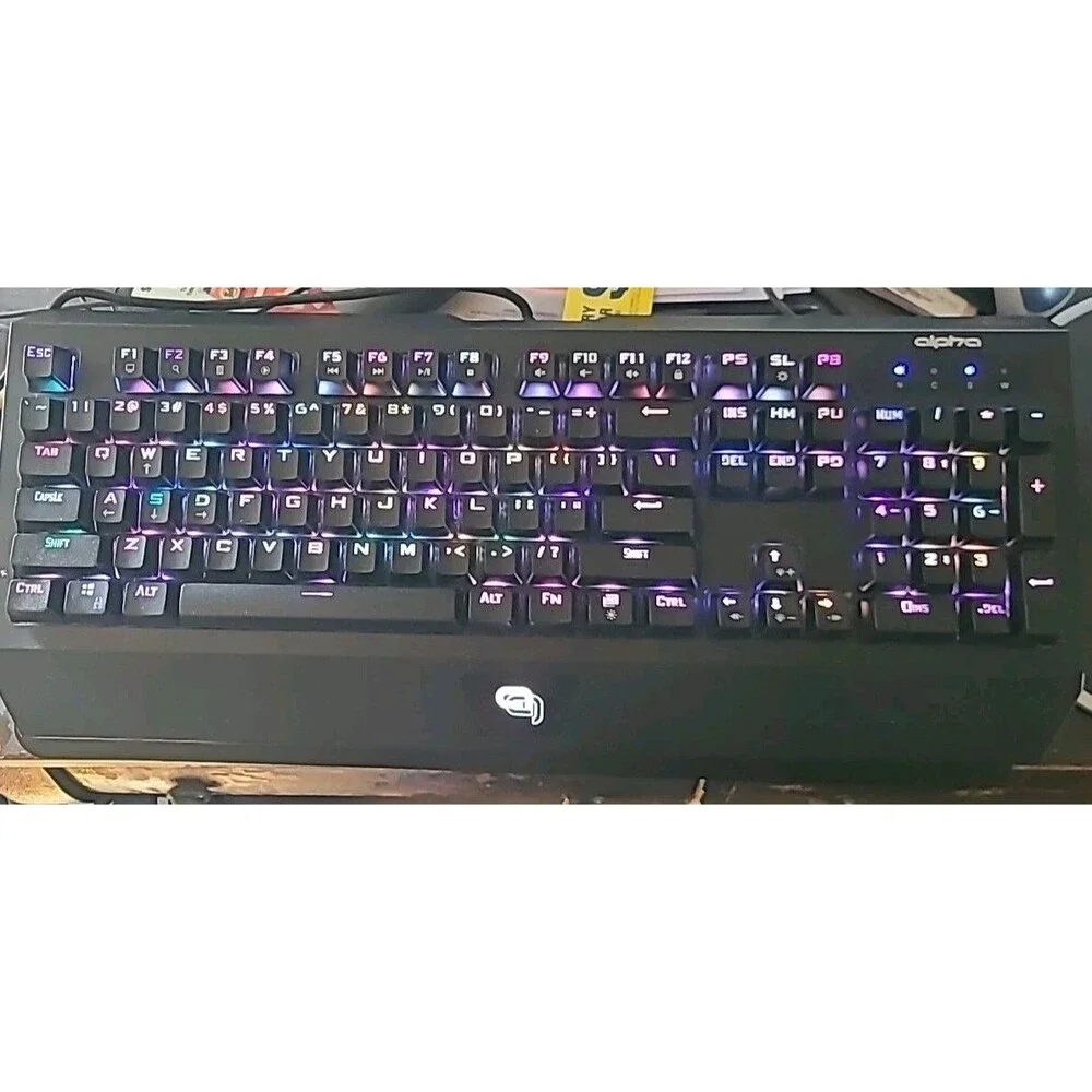 Alpha Gaming VIPER Fully Mechanical Gaming Keyboard Model 7063 Used